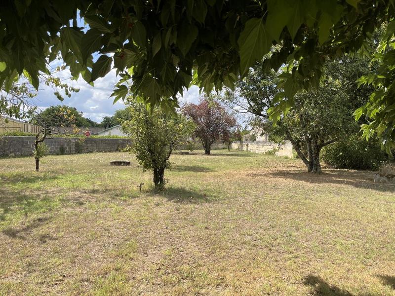 Terrain constructible - 608 m²