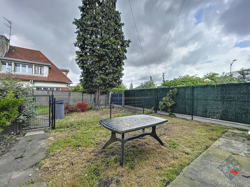 Maison - 91 m² - 5 pièces