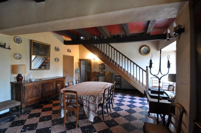 Propriété - 416 m² - 11 pièces