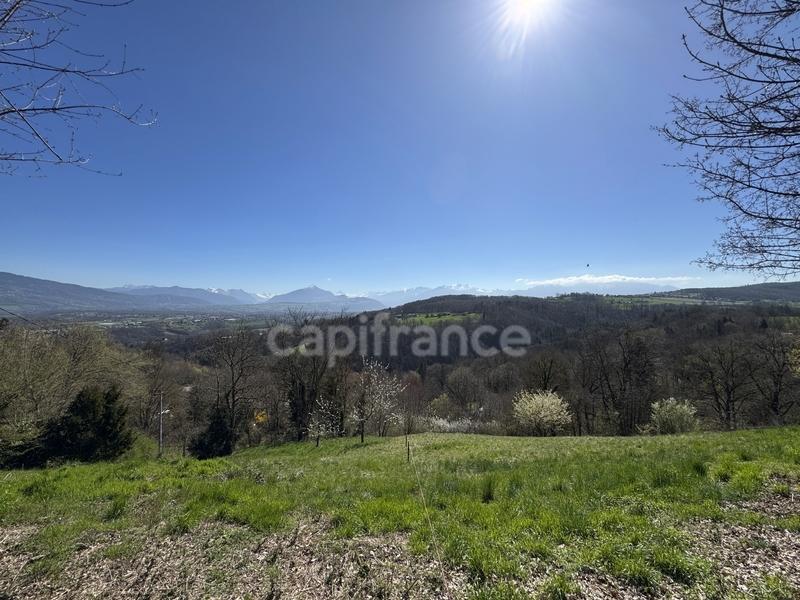 Terrain constructible - 873 m²