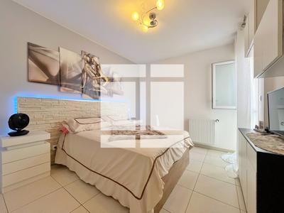 Appartement - 79 m² - 4 pièces