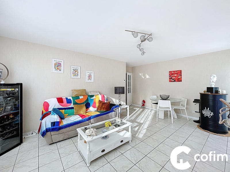 Appartement - 72 m² - 3 pièces