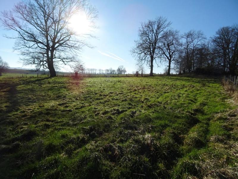 Terrain constructible - 927 m²