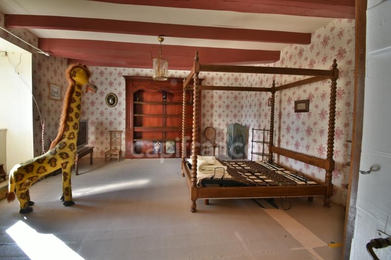 Maison - 190 m² - 8 pièces