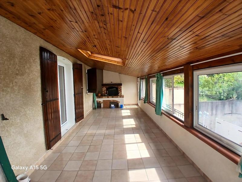 Maison - 102 m² - 5 pièces