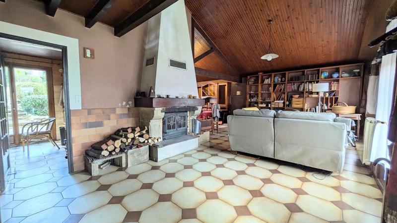 Maison - 170 m² - 7 pièces