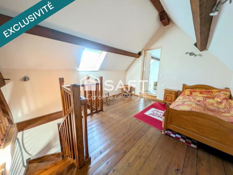 Maison - 210 m² - 10 pièces