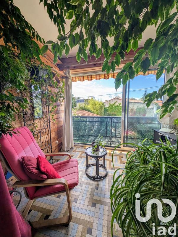 Appartement - 80 m² - 4 pièces