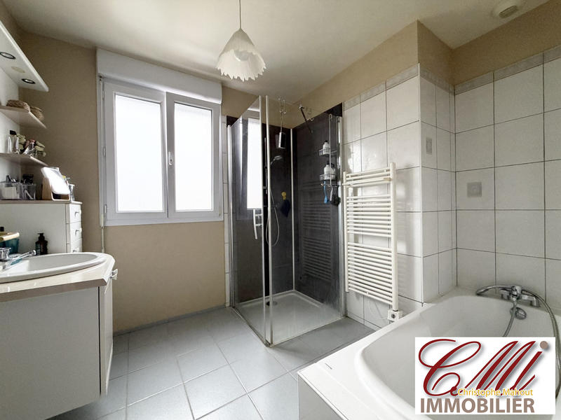 Maison - 110 m² - 5 pièces