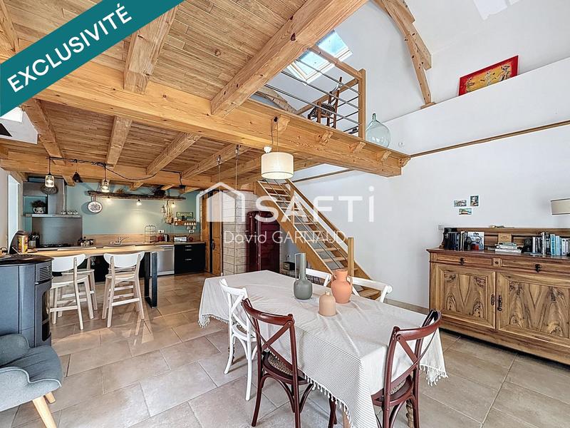 Maison - 202 m² - 8 pièces