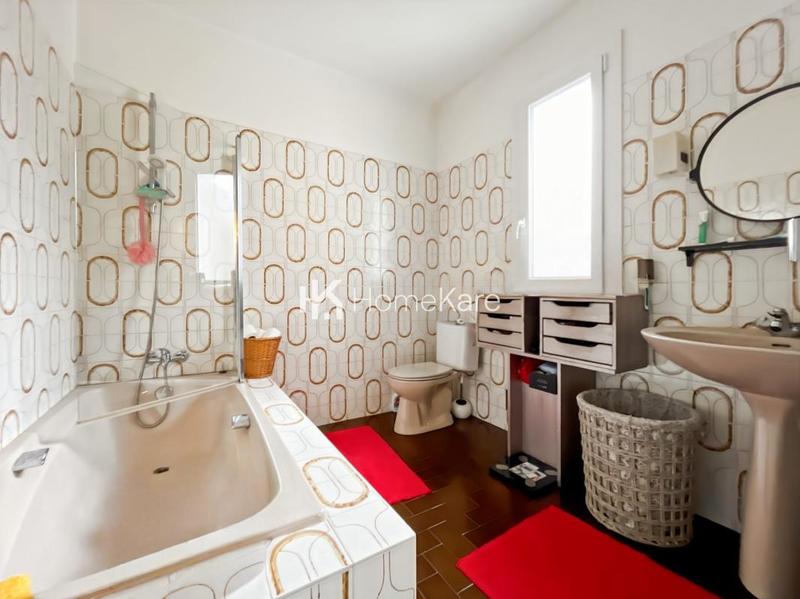 Maison traditionnelle - 180 m² - 6 pièces