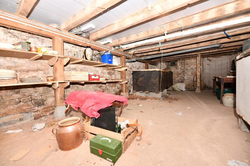 Maison - 150 m² - 9 pièces