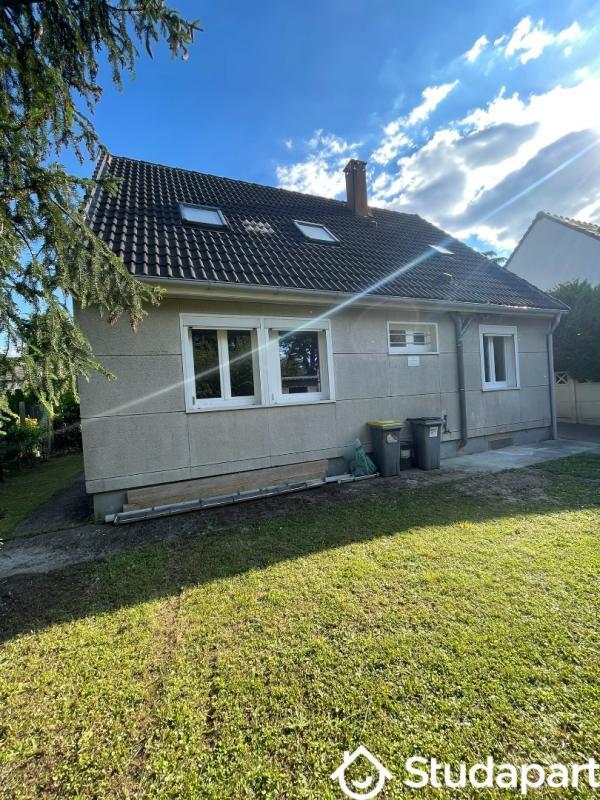 Chambre - 11 m² - 1 pièce