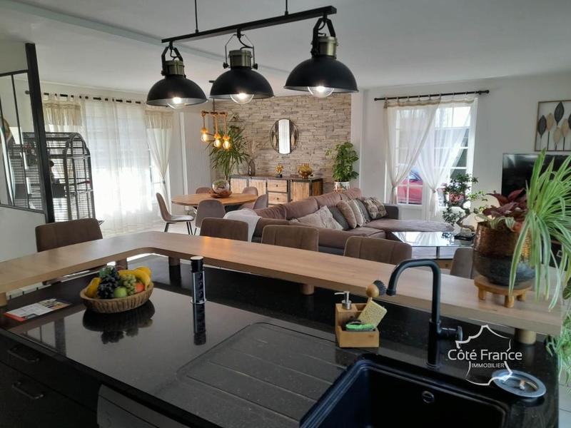 Propriété - 117 m² - 4 pièces