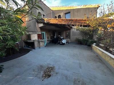 Appartement - 326 m² - 13 pièces