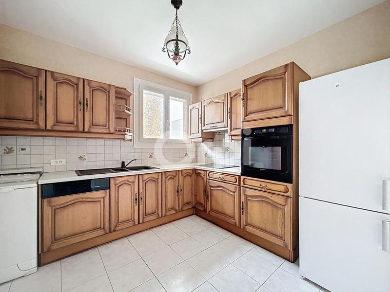 Appartement - 70 m² - 4 pièces