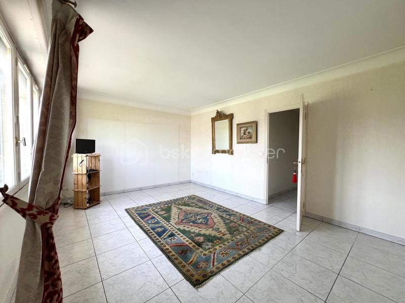 Maison - 282 m² - 9 pièces