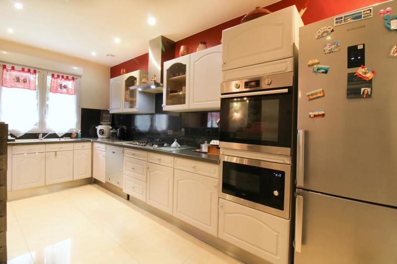 Maison - 197 m² - 7 pièces