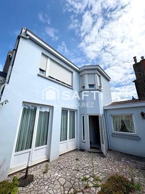 Maison - 180 m² - 10 pièces