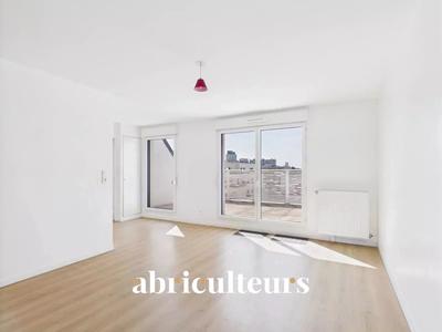 Appartement - 81 m² - 4 pièces