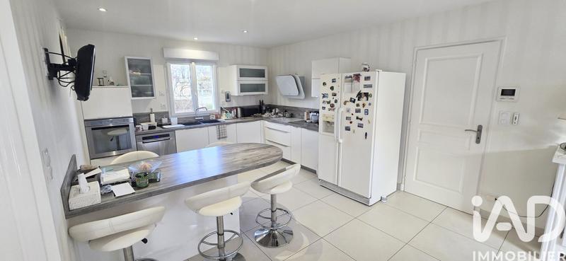 Maison - 179 m² - 7 pièces