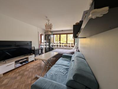 Appartement ancien - 25 m² - 1 pièce