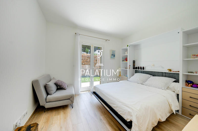 Maison - 233 m² - 4 pièces