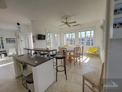 Villa - 143 m² - 8 pièces