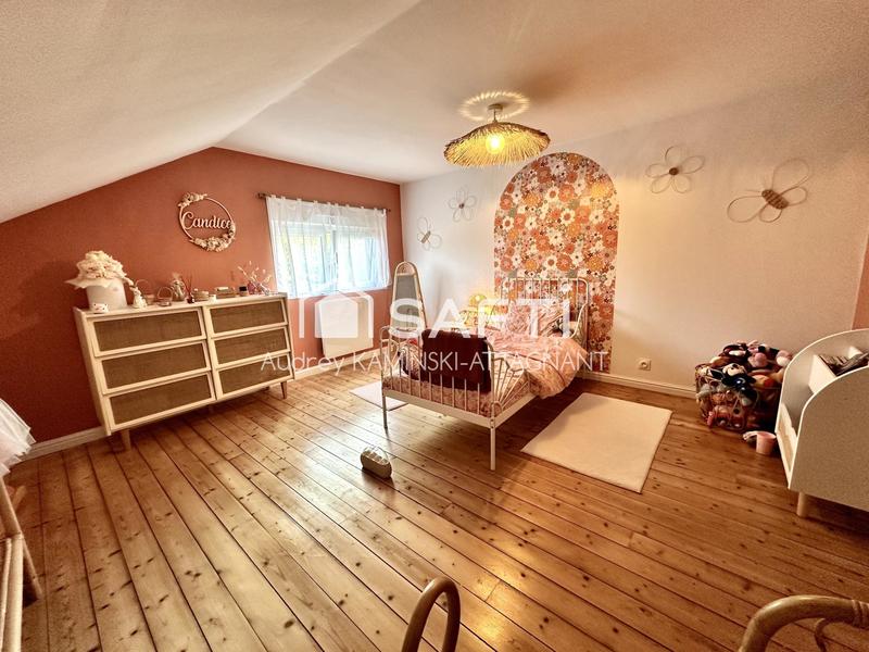 Maison - 115 m² - 8 pièces