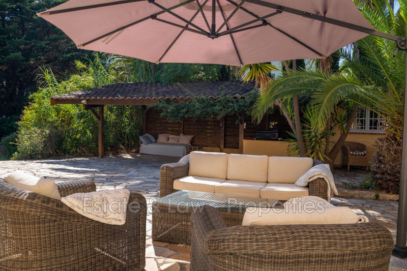 Maison - 177 m² - 5 pièces