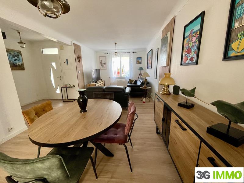 Maison - 104 m² - 4 pièces