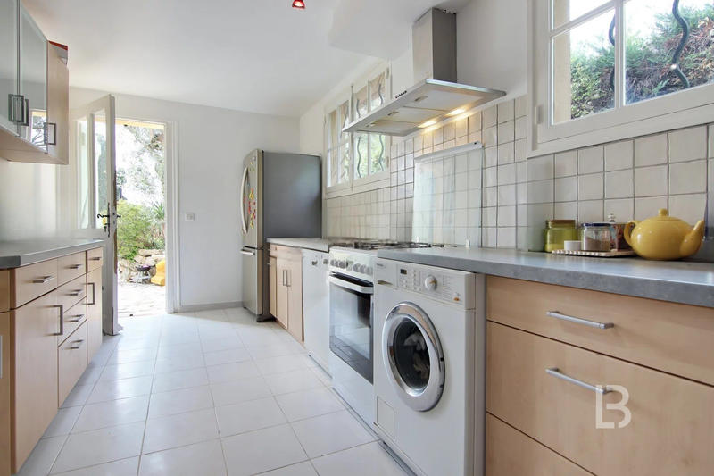 Mas - 161 m² - 7 pièces