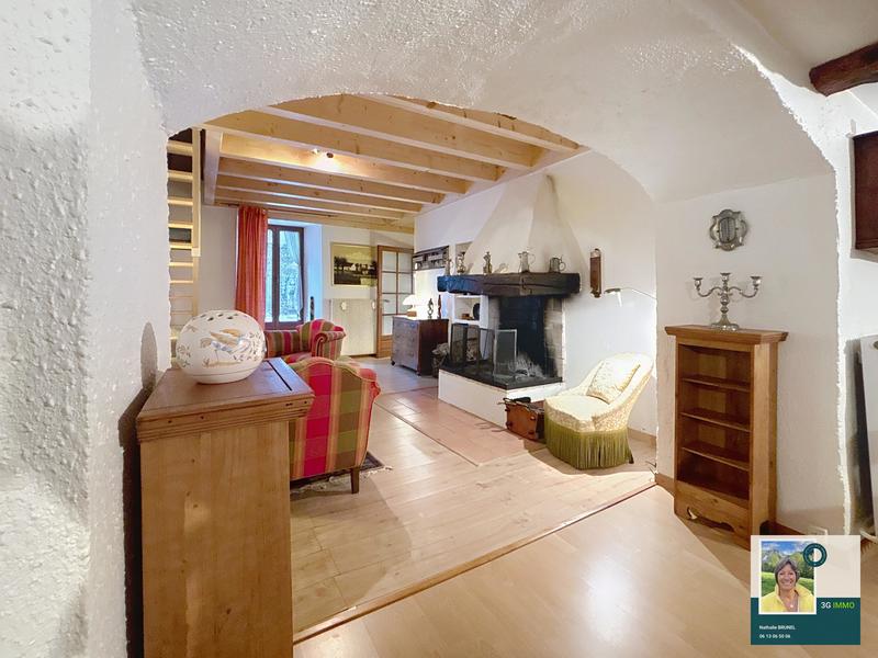 Maison jumelée - 118 m² - 6 pièces