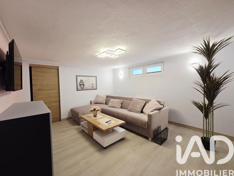 Maison - 183 m² - 10 pièces