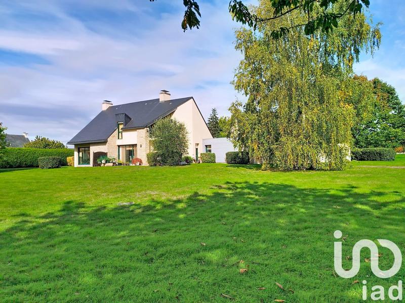 Maison - 227 m² - 8 pièces