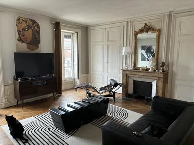 Appartement - 76 m² - 2 pièces