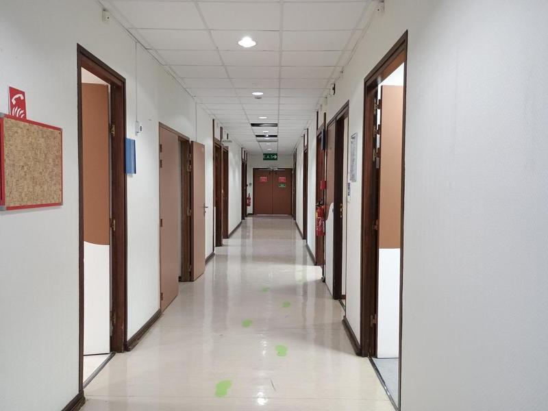 Bureau - 238 m² - 8 pièces