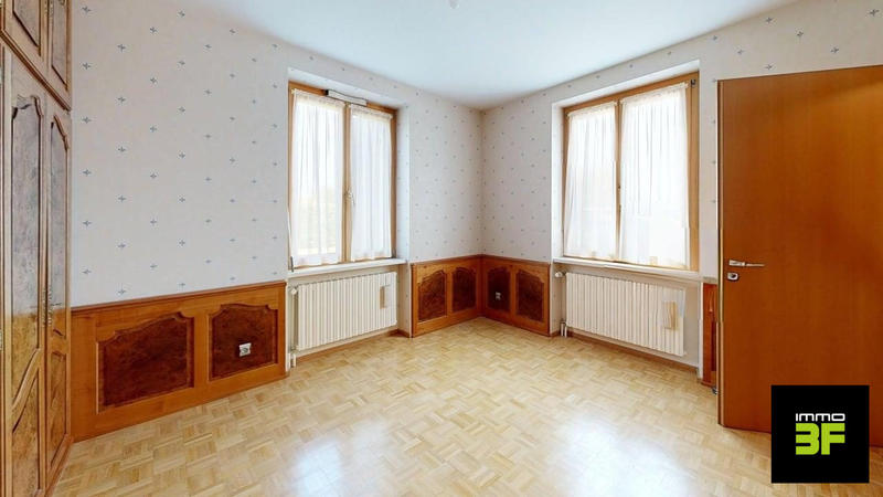 Maison traditionnelle - 150 m² - 6 pièces