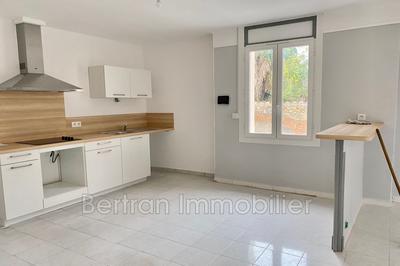 Maison de village - 74 m² - 3 pièces