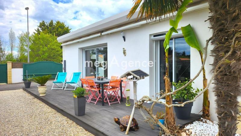 Maison - 99 m² - 4 pièces