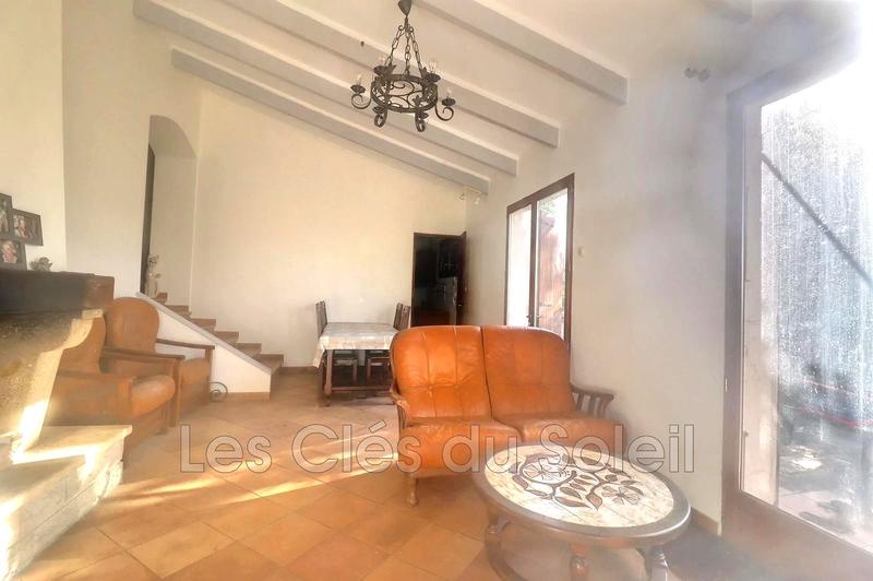 Maison - 94 m² - 6 pièces