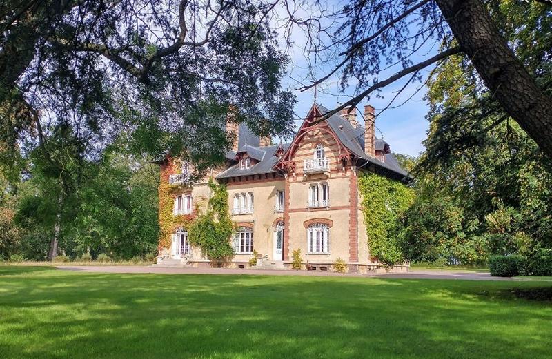 Manoir - 630 m² - 28 pièces