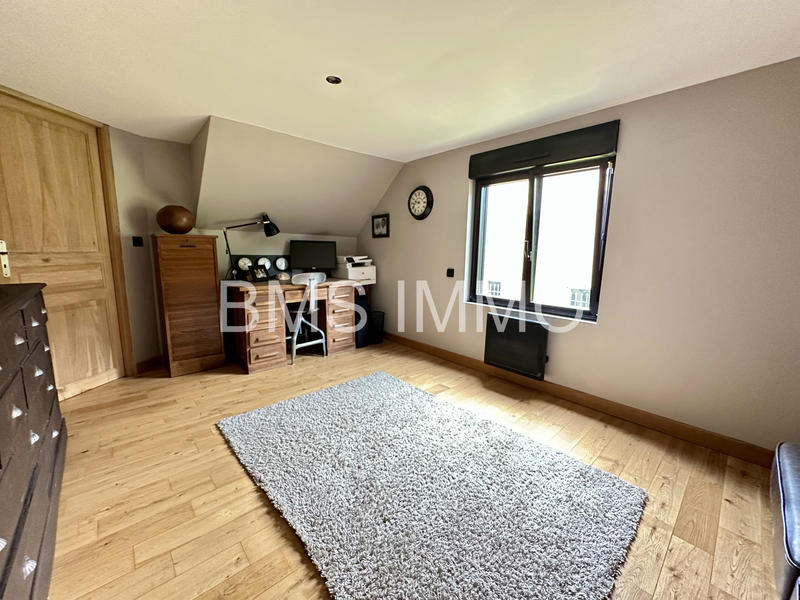 Maison - 178 m² - 6 pièces