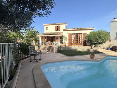 Maison traditionnelle - 111 m² - 4 pièces