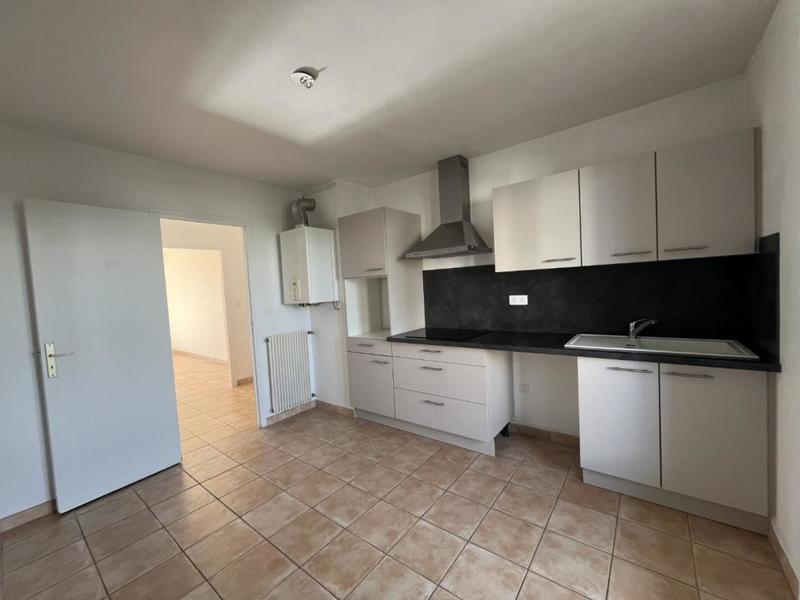 Appartement - 75 m² - 3 pièces