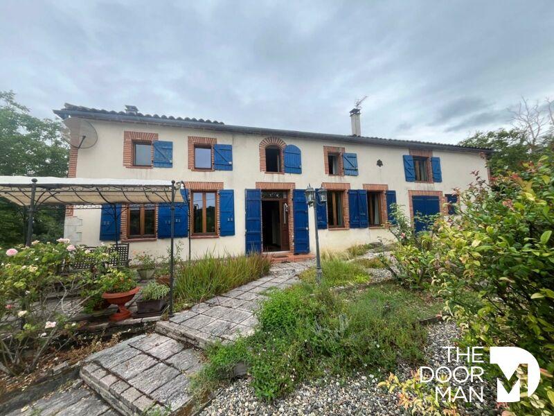 Maison de maîtres - 310 m² - 10 pièces