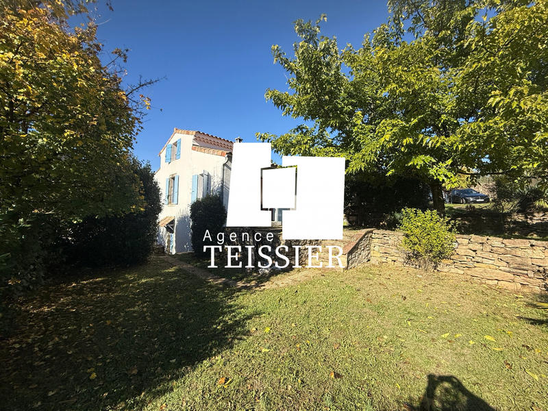 Maison - 74 m² - 6 pièces