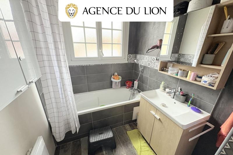 Maison - 138 m² - 8 pièces