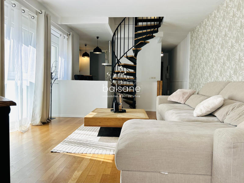 Appartement - 85 m² - 4 pièces