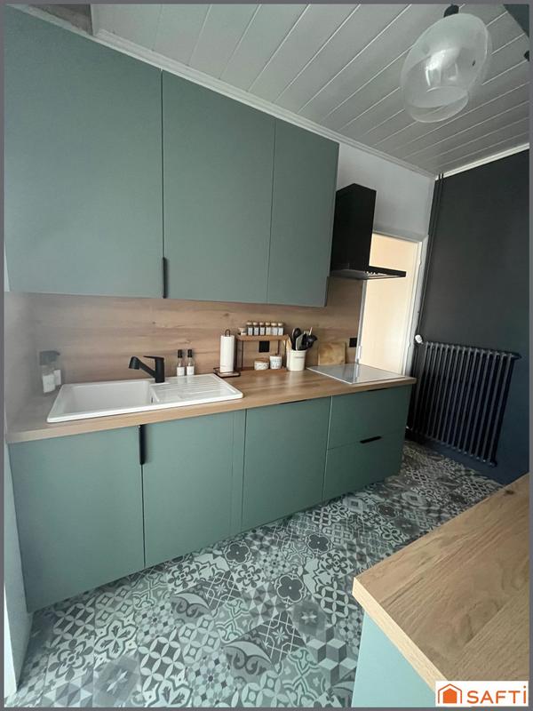 Maison - 90 m² - 5 pièces